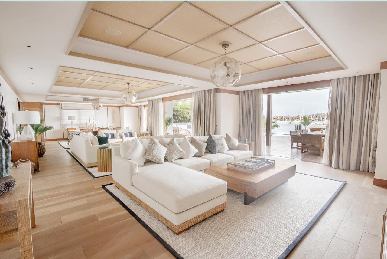 L'Escale Resort Marina & Spa - Small Luxury Hotels Of The World Victoria Exteriör bild