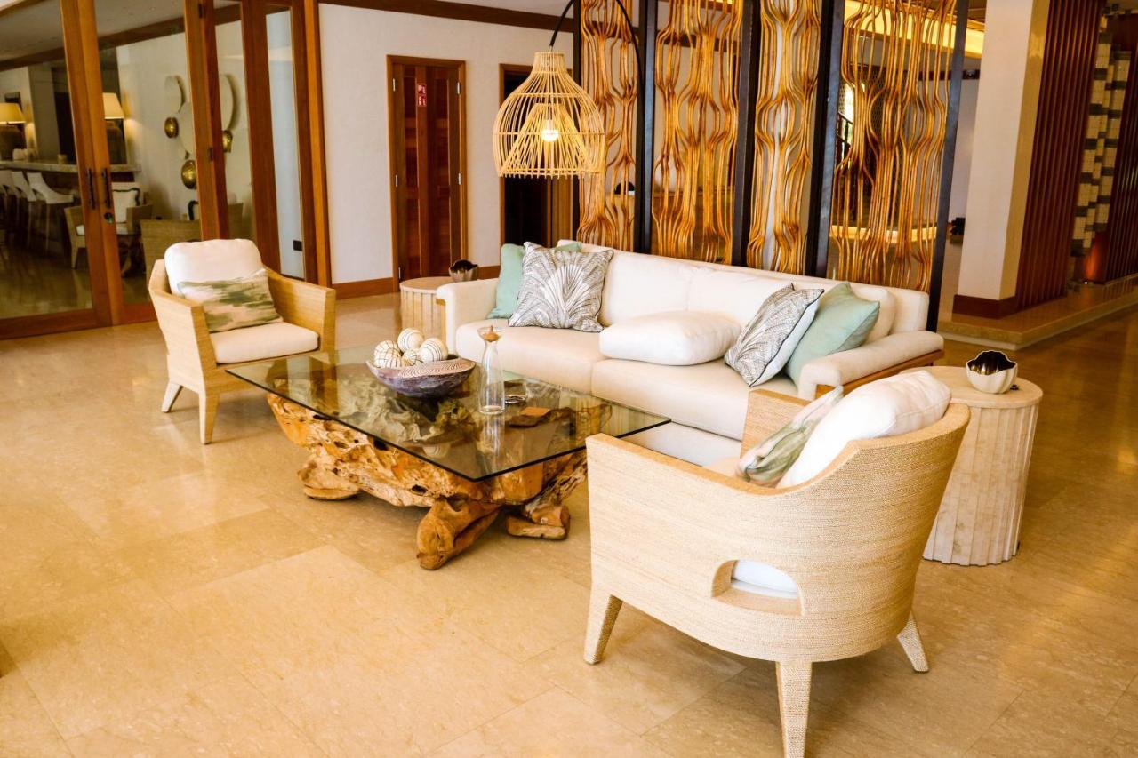 L'Escale Resort Marina & Spa - Small Luxury Hotels Of The World Victoria Exteriör bild
